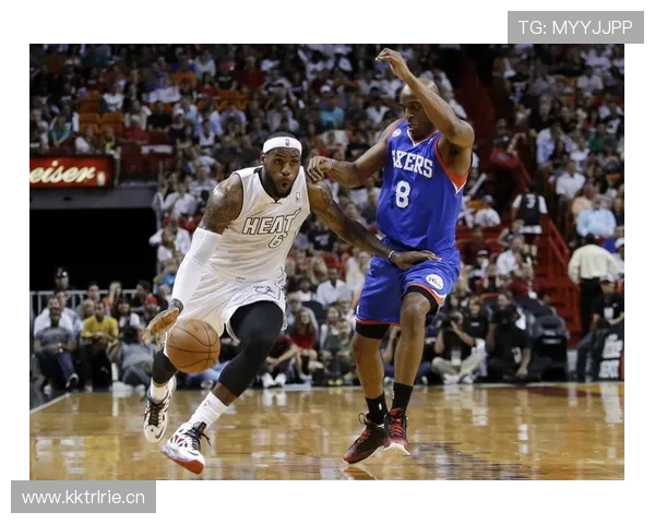 揭秘NBA与FIBA中对阻挡犯规判定的核心区别详解